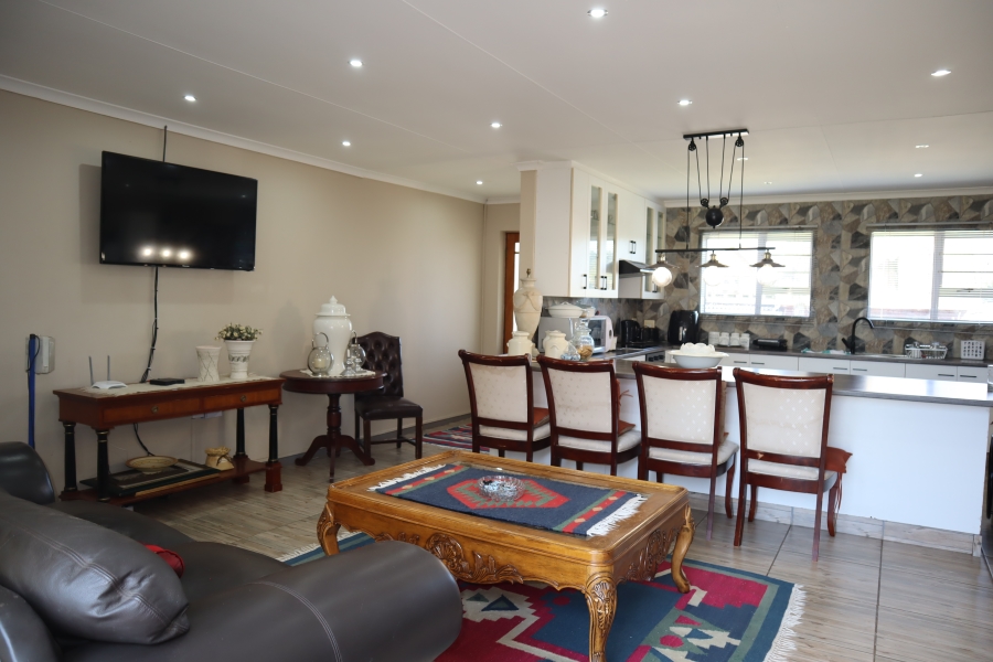 3 Bedroom Property for Sale in Wavecrest Eastern Cape
